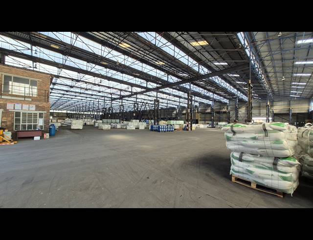 22,000M² FACTORY FOR SALE IN ANDERBOLT